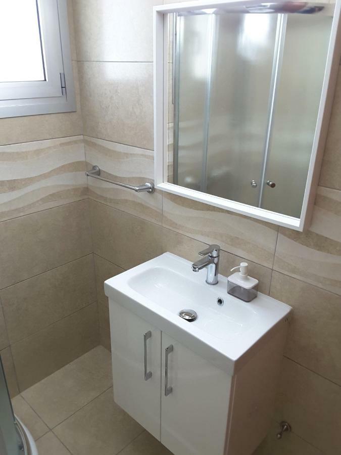 Lighthouse By The Sea Lovely 2Bdr Apartment Pafos Zewnętrze zdjęcie