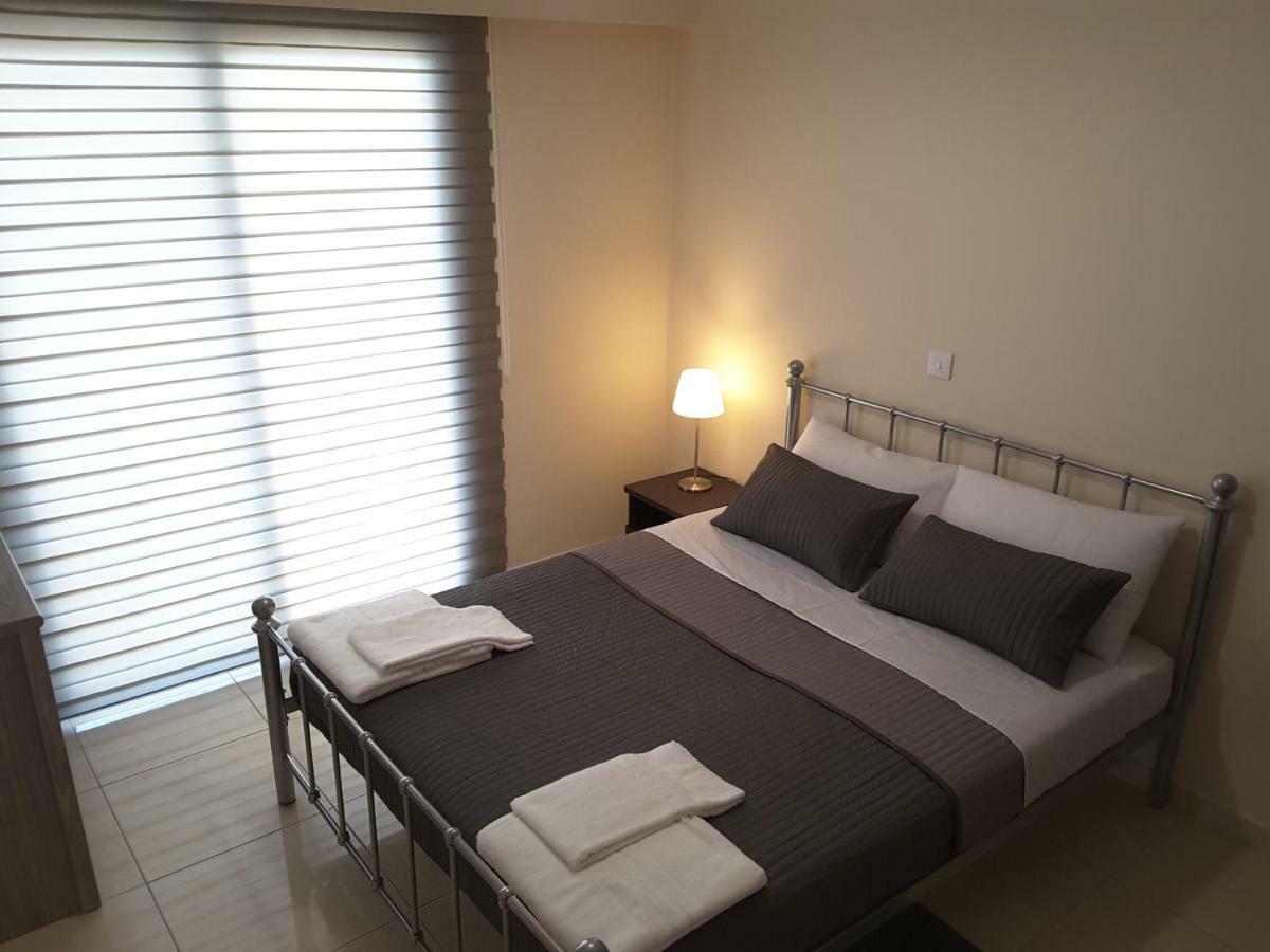 Lighthouse By The Sea Lovely 2Bdr Apartment Pafos Zewnętrze zdjęcie
