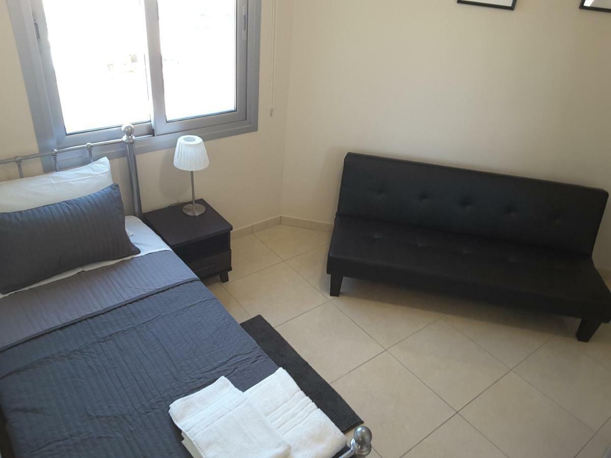 Lighthouse By The Sea Lovely 2Bdr Apartment Pafos Zewnętrze zdjęcie