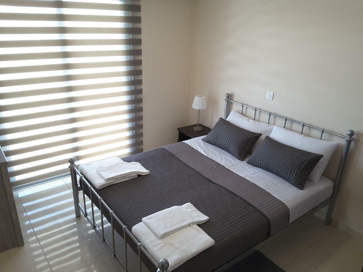 Lighthouse By The Sea Lovely 2Bdr Apartment Pafos Zewnętrze zdjęcie