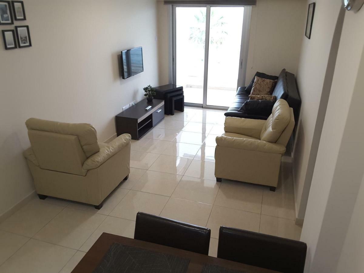 Lighthouse By The Sea Lovely 2Bdr Apartment Pafos Zewnętrze zdjęcie
