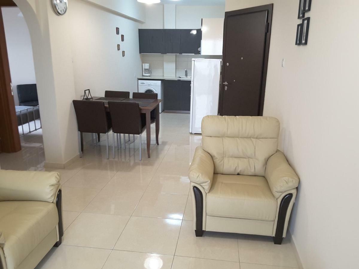 Lighthouse By The Sea Lovely 2Bdr Apartment Pafos Zewnętrze zdjęcie