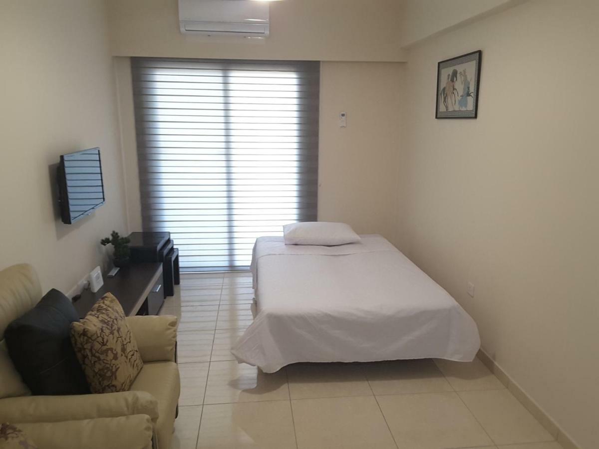 Lighthouse By The Sea Lovely 2Bdr Apartment Pafos Zewnętrze zdjęcie